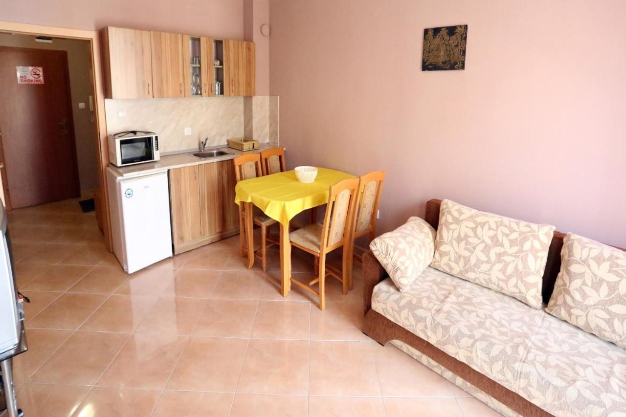 Apartments Dani Pomorie Exterior foto