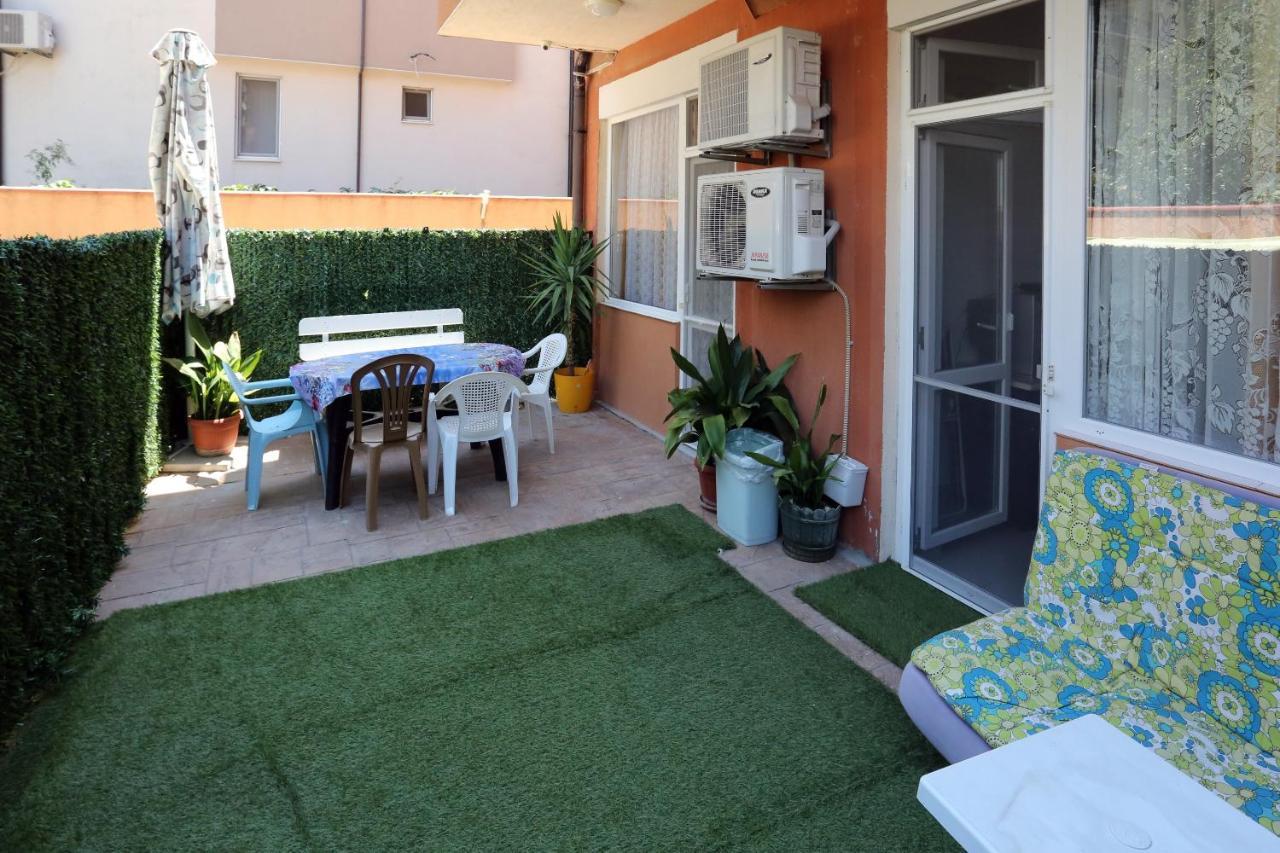 Apartments Dani Pomorie Exterior foto